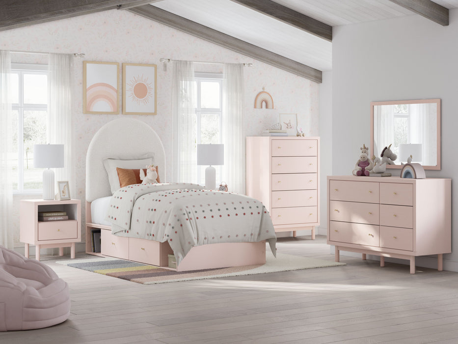 Wistenpine - 10 Pc. - Dresser, Mirror, Chest, Twin Upholstered Panel Bed With Under Bed Storage, 2 Nightstands - Blush