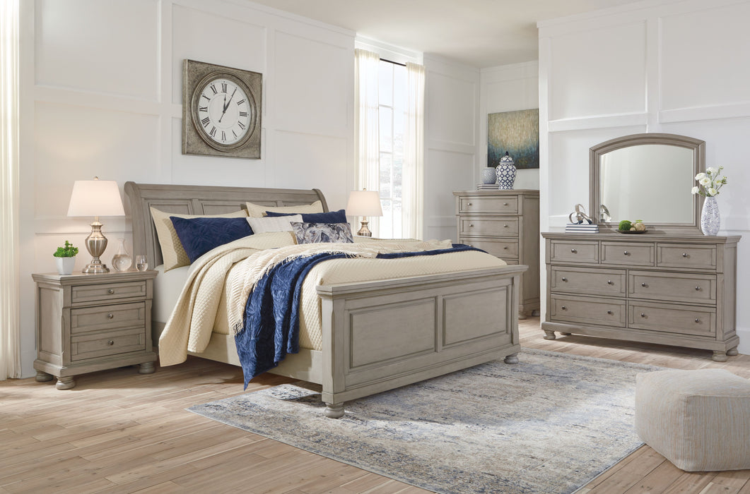 Lettner - Queen Sleigh Bed - 5 Pc. - Dresser, Mirror, Queen Bed - Light Gray