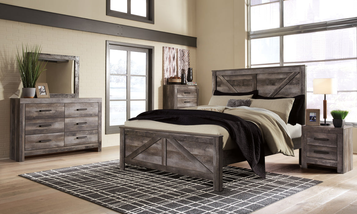 Wynnlow - 8 Pc. - Dresser, Mirror, Chest, King Crossbuck Panel Bed, 2 Nightstands - Gray
