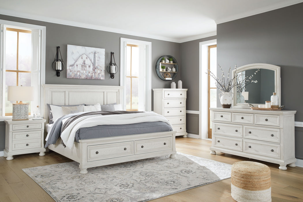 Robbinsdale - Antique White - 7 Pc. - Dresser, Mirror, Queen Panel Storage Bed, 2 Nightstands