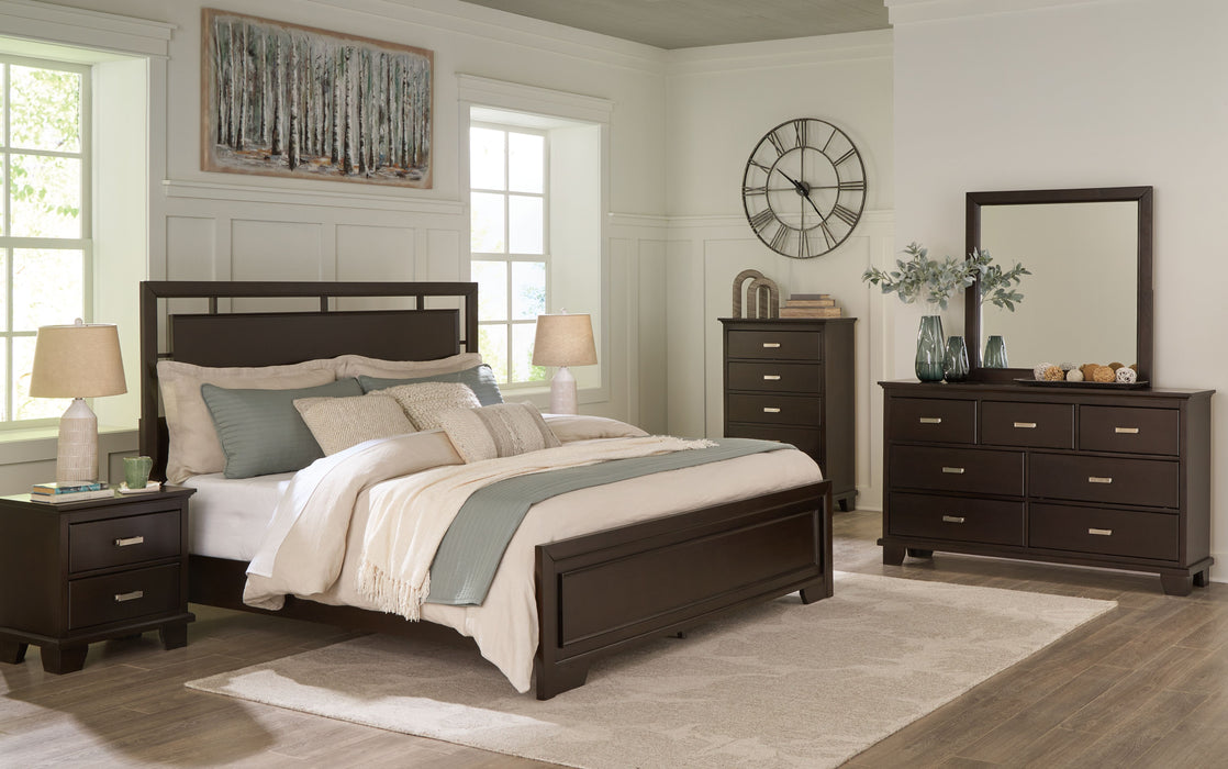 Covetown - 6 Pc. - Dresser, Mirror, California King Panel Bed, 2 Nightstands - Dark Brown
