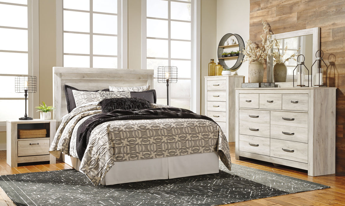 Bellaby - 6 Pc. - Dresser, Mirror, Chest, Queen Panel Headboard, 2 Nightstands - Whitewash