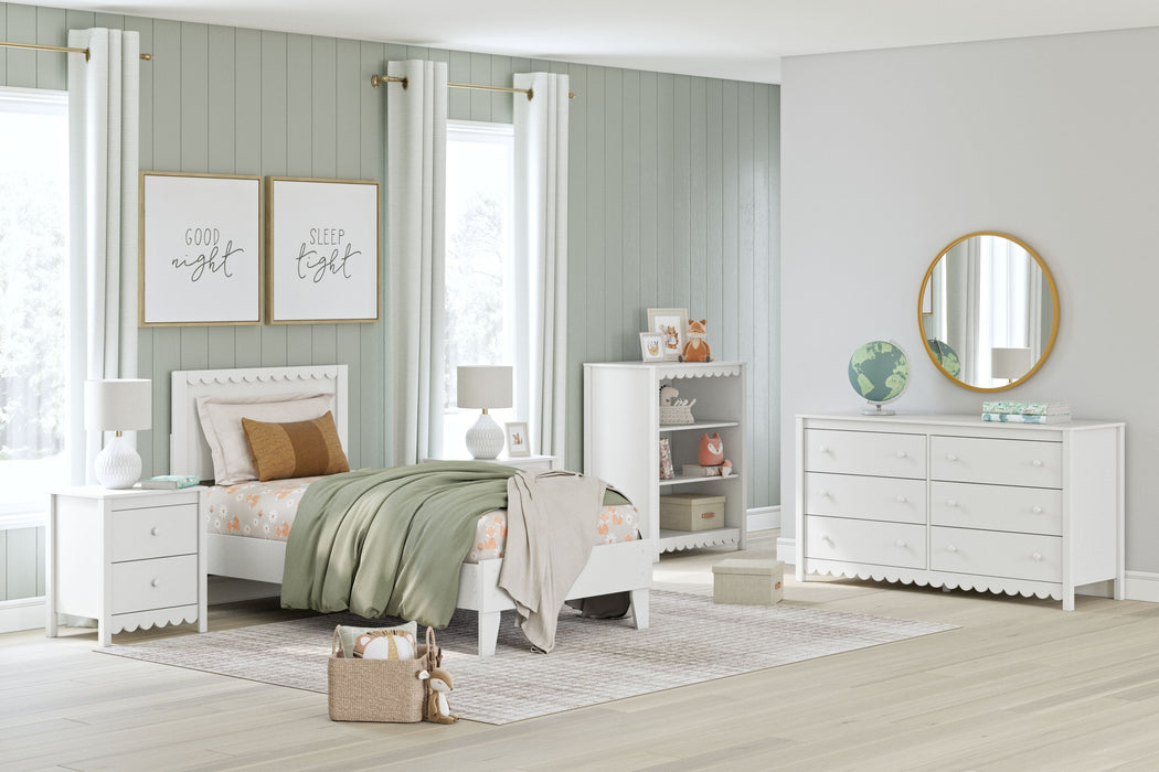 Hallityn - 6 Pc. - Bookcase, Dresser, Twin Panel Platform Bed, 2 Nightstands - White
