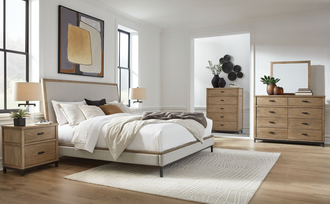 Tomtyn - 6 Pc. - Dresser, Mirror, California King Upholstered Bed, 2 Nightstands - Light Brown