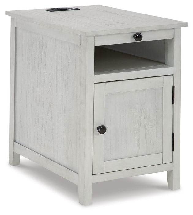 Treytown - Antique White - Chair Side End Table
