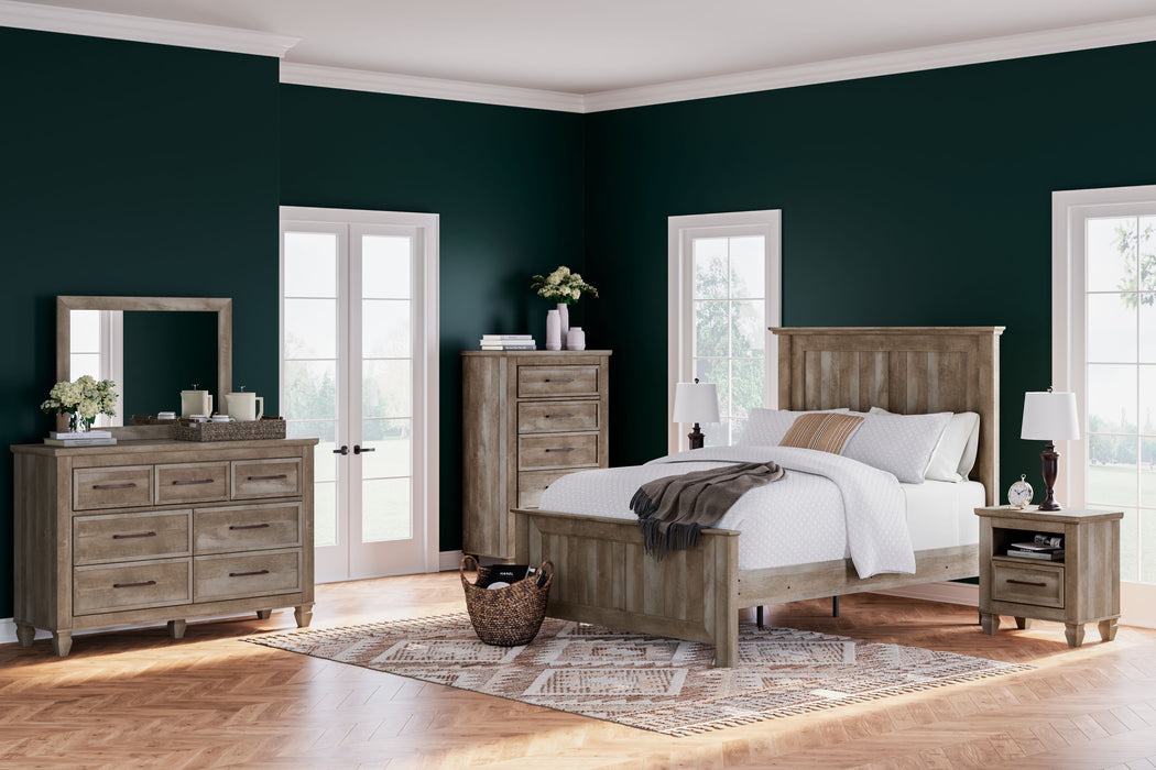 Yarbeck - Sand - 7 Pc. - Dresser, Mirror, Queen Panel Bed, 2 Nightstands