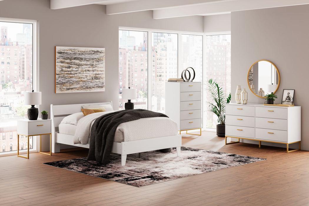 Socalle - 4 Pc. - Dresser, Chest, Full Panel Platform Bed - Two-Tone
